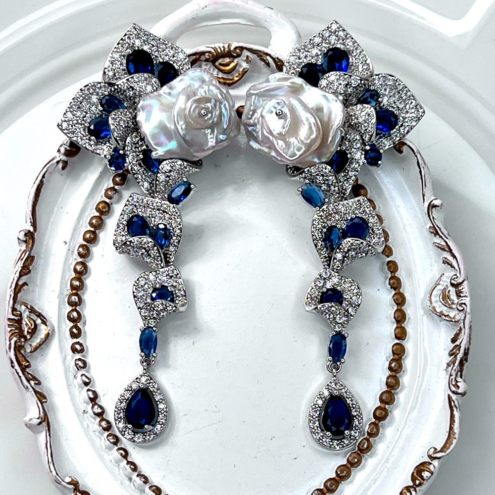 🔥🔥 Handmade Freshwater Premium Blue Keshi Rhodium Plated Flower Crystal Earrings